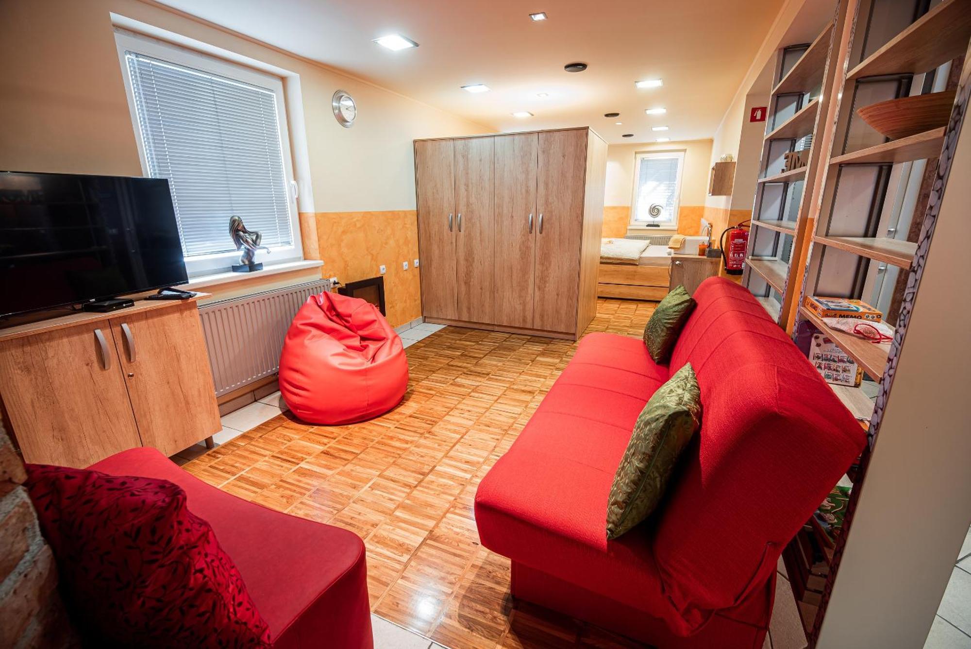 Lux Living Apartments Budic Near Terme Catez Brezice Room photo